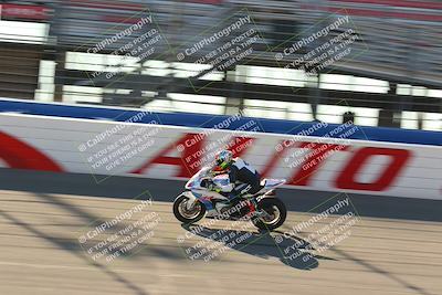 media/Jan-21-2022-Fastrack Riders (Fri) [[90b5309cc6]]/Level 2/Session 1 Front Straight/